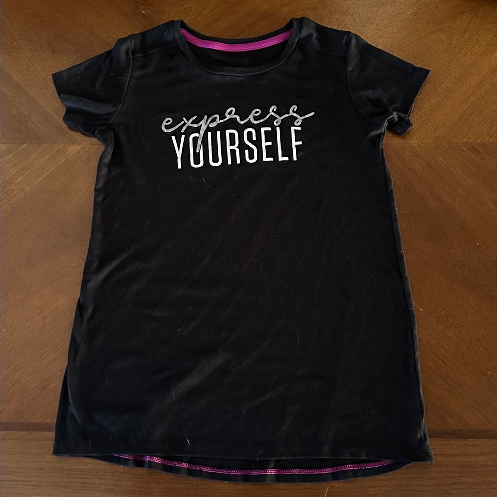 Lot of Graphic Kids T-Shirt - Picture 2 of 4